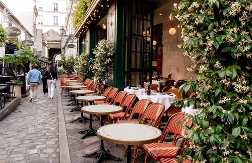 Quartier des Invalides Apartment | Rare 300m² Gem in Historic 18th-Century Mansion – Heart of Saint-Germain