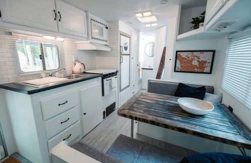 Miller Lake RV Rental | Recreational vehicle (RV) ∙ 1 bedroom ∙ 4 guests