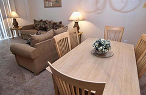 Regal Palms House | Regal Retreat