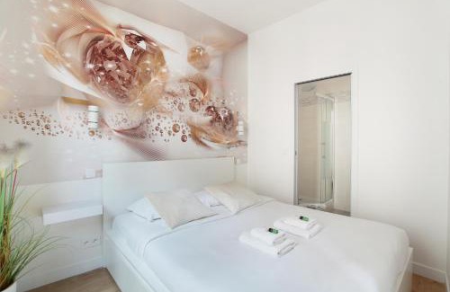 Strasbourg -Saint-Denis Apartment | Rent a Room - Studio Bonne Nouvelle