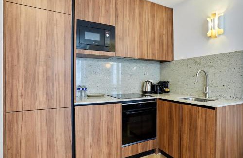 Quartier de la Porte-Saint-Denis Apartment | Residence 2 Apartments Center of Paris by Studio Prestige