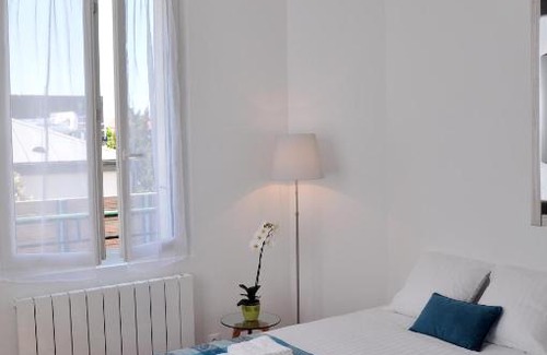 Centre Apartment | RESIDENCE ROCHEGUDE-Studio1-PROCHE LA DEFENSE/PARIS