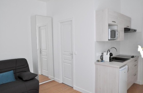 Centre Apartment | RESIDENCE ROCHEGUDE-Studio1-PROCHE LA DEFENSE/PARIS