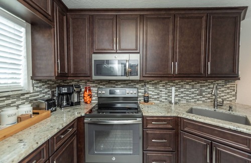 Harbor Heights Condo | Seaport Serenity