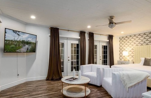 Palm City House | Secluded 3 Acres 5500 sf Waterfront|Pool|Dock|Game