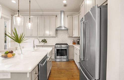 Greenway Park House | Serendipity by the Sea - Pet-Friendly, Near Beach, Summer Kitchen, Community Poo