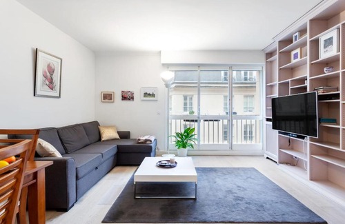Latin Apartment | Spacious apartment in quartier Latin