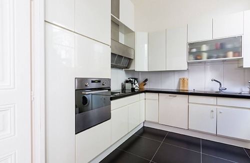 3rd Arrondissement Apartment | Square du Temple Comfort, by Veeve