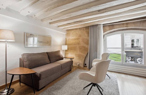 3rd Arrondissement Apartment | Studio Apartment is Le Marais With Full Kitchen