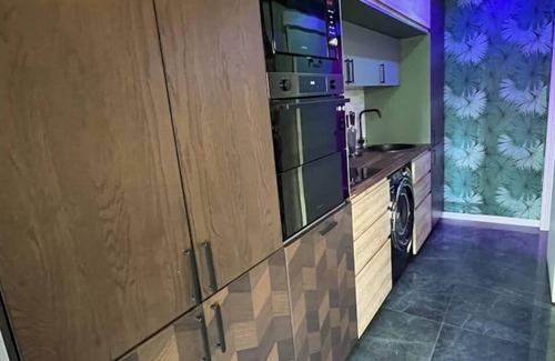 Belleville Apartment | Studio Calme Bien Équipé et Luxueux Avec Jardin