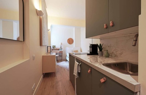 Champs-Elysees Apartment | Studio flat ∙ 2 guests