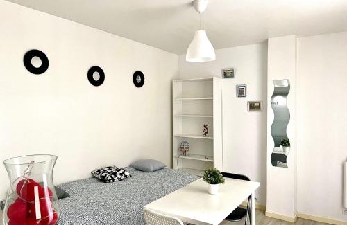 Le Perreux-sur-Marne Apartment | Studio moderne Le Perreux-sur-Marne 17m²