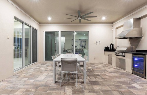 Reunion House | Stunning 5000 Sq Ft Bears Den Luxury Villa w/Outdoor Kitchen & Exquisite Pool