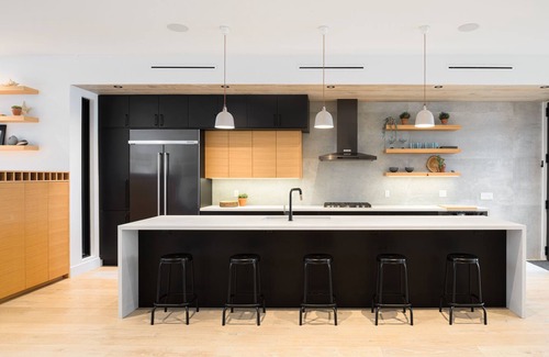 New Toronto House | Stunning Modern Waterfront home, 10 minutes from Downtown Toronto.
