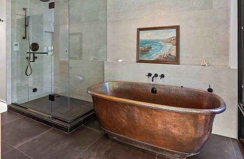 New Toronto House | Stunning Modern Waterfront home, 10 minutes from Downtown Toronto.