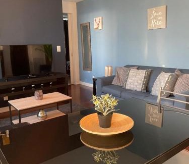 Toronto Entertainment District Apartment | Stylish Condos Toronto