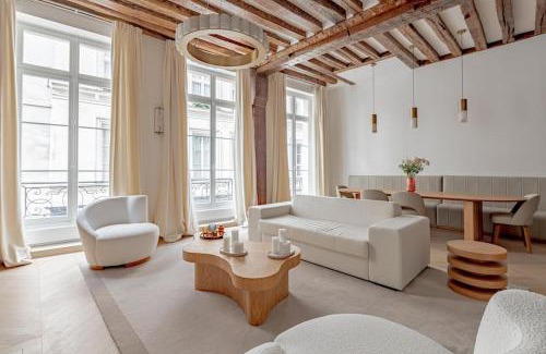 Saint-Gervais Apartment | Stylish Rue des Rosiers Gem Brand New 2-Bedr