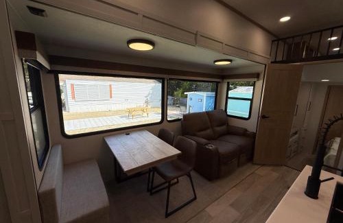 Key Largo Resort | Stylish RV with 2 Bedrooms, 2 Lofts and 2 Bathrooms