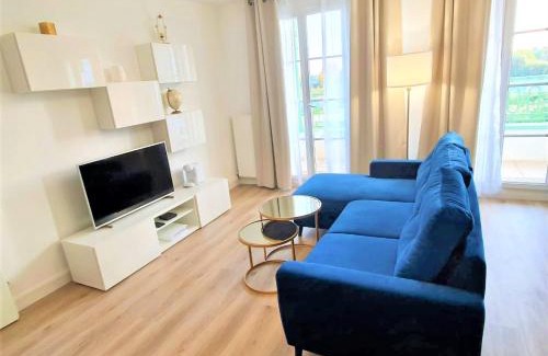Serris Apartment | Sublime Appartemt 5 min Disneyland/Vallée Village/Val d'europe