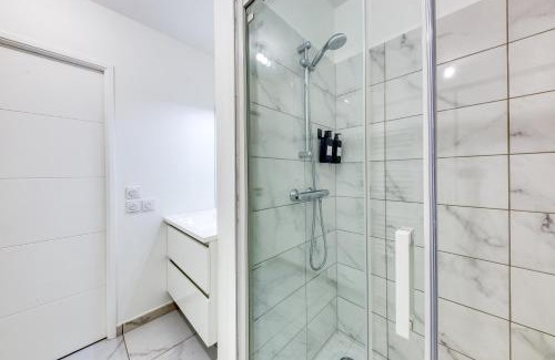 Louis Bertrand-Mirabeau-Semard Apartment | Superbe T2 proche Paris métro 7 à 5 mn à pied