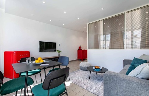 Strasbourg -Saint-Denis Apartment | Sweett | Saint Denis IV