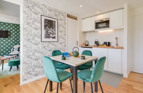 9th Arrondissement Apartment | Sweett | Saint Lazare III