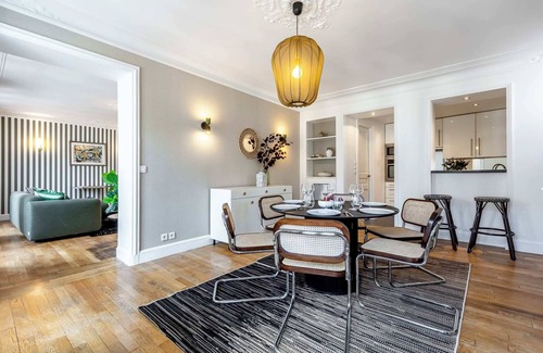 L'Europe Apartment | Sweett | Saint Lazare IV