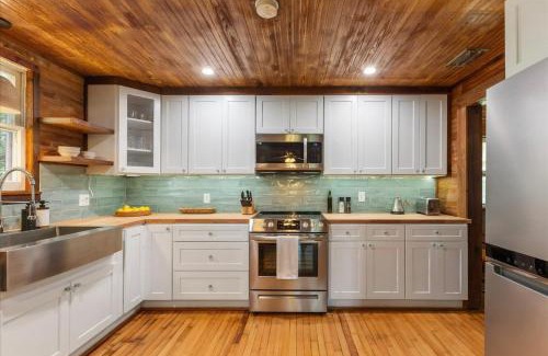 Fort White House | Sweetwater on the Range - New Reno Farm Getaway