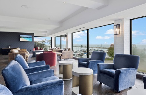 Jordan Harbour Hotel | The Jordan Ramada by Wyndham
