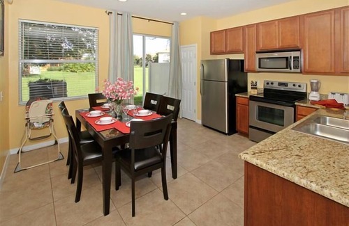 Crestwynd Bay House | The Location! Gorgeous 3BD/3BA Townhome, Close To Disney World