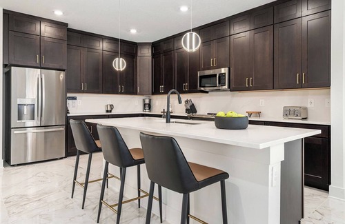 Florida Center House | The Stellar | Superhero & toy box themed BRs, spacious LR/DR - mins to Universal