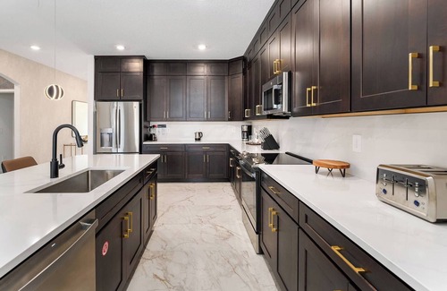 Florida Center House | The Stellar | Superhero & toy box themed BRs, spacious LR/DR - mins to Universal