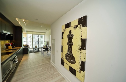 Wellington Place Apartment | The Well Downtown