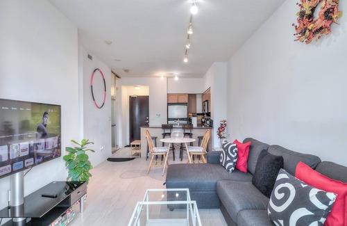 Wellington Place Apartment | The Well Downtown