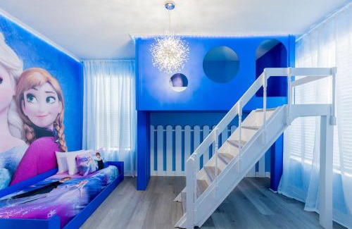 Bay Hill House | Thematic house near DisneyGame Room