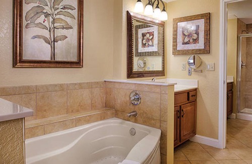 Lake Buena Vista Resort | Three Bedroom Deluxe Luxury Condo, Orlando, Florida (1919676)