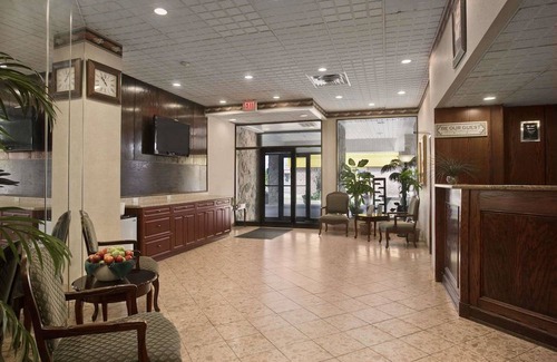 Cambridge Hotel | Travelodge by Wyndham Cambridge - Waterloo