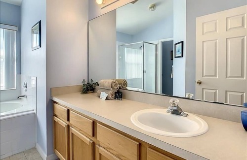 Florida Pines House | Tropical Family Retreat with Gameroom!!! Florida Pines, Davenport 4BR / 2BA