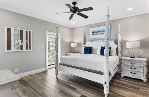 Frangista Beach House | Vast Cay Castle With Private Beach And Game Room