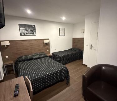 Quartier de la Porte-Saint-Denis Hotel | Victory Hotel Galou