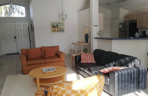 Haines City Villa | Villa Bonita. Southern Dunes 4 star golf course. Disney and Legoland area.
