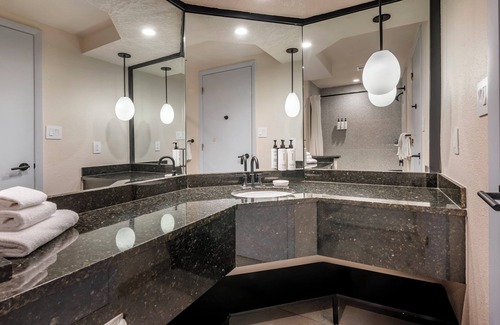 West Kissimmee Hotel | voco Kissimmee Orlando by IHG