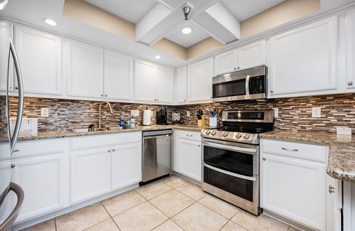 Navarre Beach Condo | Wake Up to the Sound of Waves Rolling In, Right Outside Your Door!
