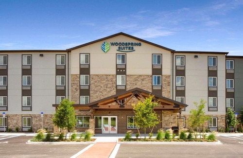 Doctor Phillips Hotel | WoodSpring Suites Orlando I-4 & Convention Center