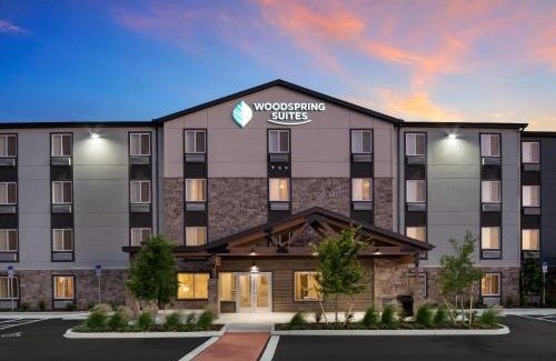 Doctor Phillips Hotel | WoodSpring Suites Orlando I-4 & Convention Center