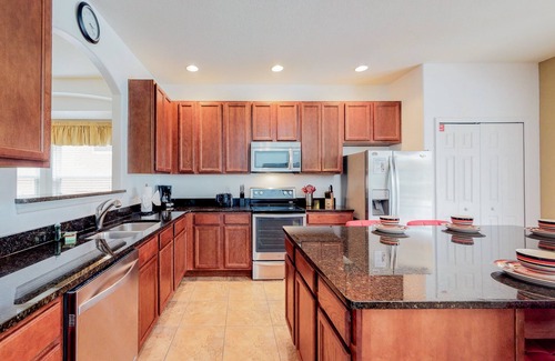 Watersong Villa | WS681OCB - High-End Pool & Spa Villa Close to Disney - Up To 12 Guests