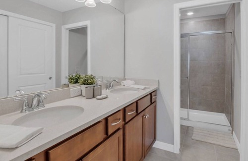 Saratoga Park House | You have Found the Ultimate Luxury 5 Bedroom Home on Windsor Island Resort, Orlando Townhome 5070