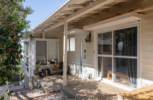 Yokosuka House | ペット可 撮影商用利用可 The Cabin Ashina 富士山と海を望むヴィンテージ平屋一棟貸し南葉山