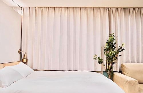 Yushima Hotel | 上野超豪华4人间 东京超级中心Ycod 上野公园3分钟 车站1分钟 超级繁华 免费wifi 戴森吹风