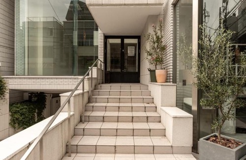 Jingumae Apartment | 云溪 表參道